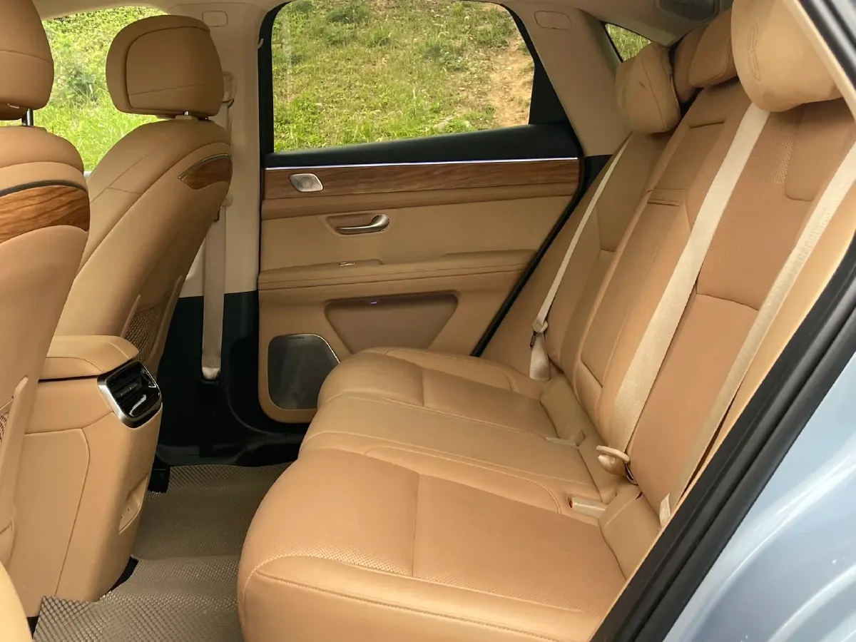 2022 Infiniti Q50L 2.0T 211HP L4 7AT,autocango,china used car exporter,china ev exporter,chinese used car exporter,chinese used ev exporter