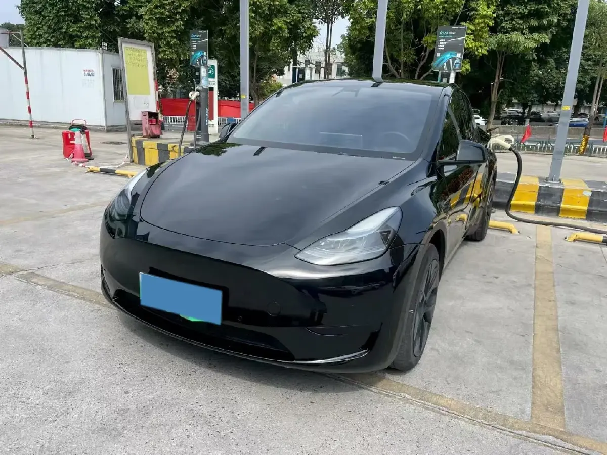 2022 Tesla Model Y BEV 60KWH