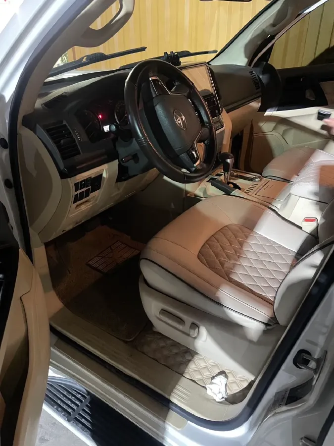2015 Toyota Land Cruiser 4.0L 275HP V6 5AT,autocango,china used car exporter,china ev exporter,chinese used car exporter,chinese used ev exporter