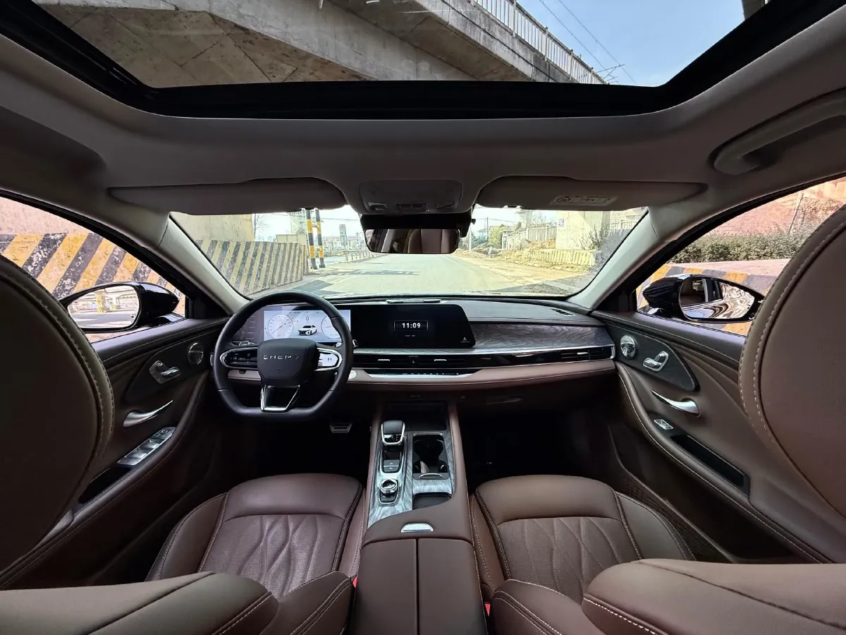 2025 Chery Arrizo 8 2.0T 254HP L4 7DCT,autocango,china used car exporter,china ev exporter,chinese used car exporter,chinese used ev exporter