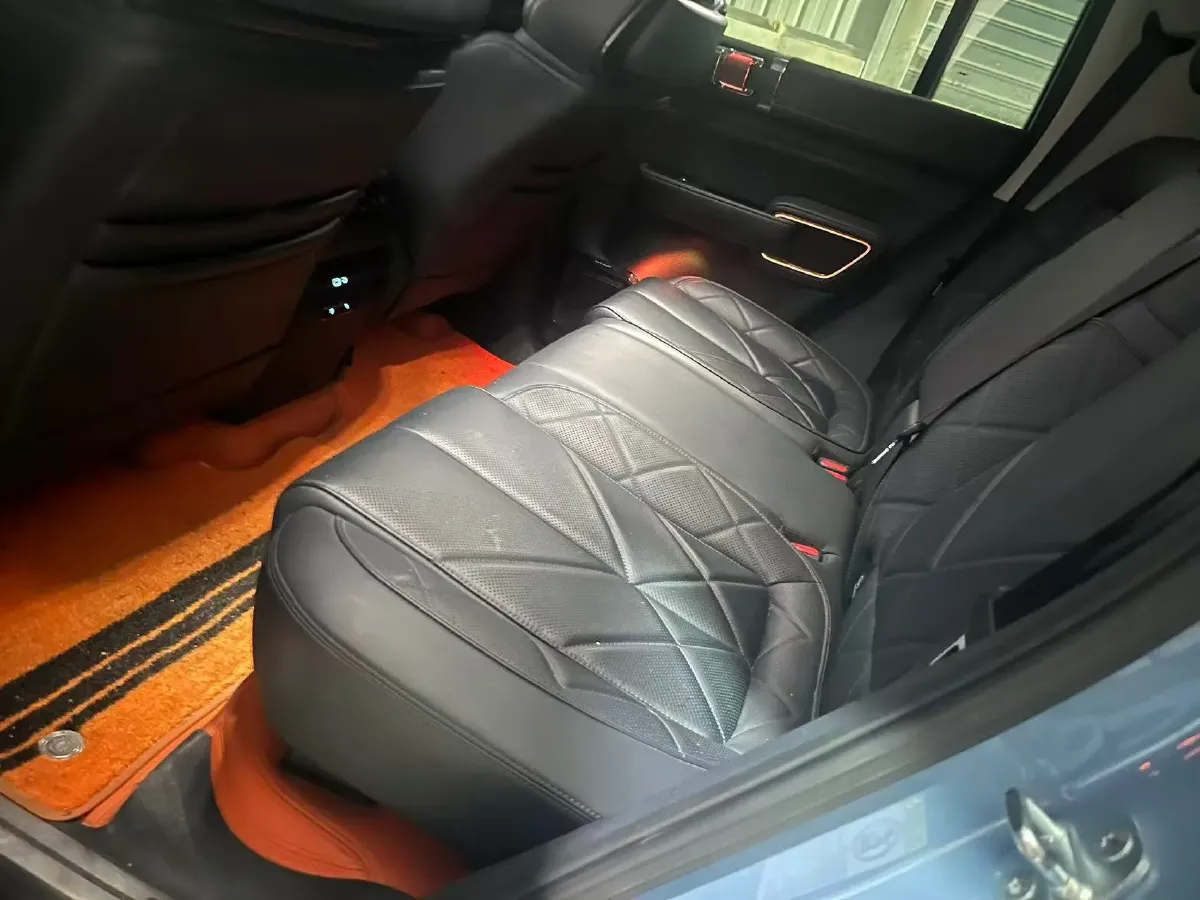 2023 FangChengBao Bao 5 1.5T 194HP L4 E-CVT PHEV 31.8KWH,autocango,china used car exporter,china ev exporter,chinese used car exporter,chinese used ev exporter