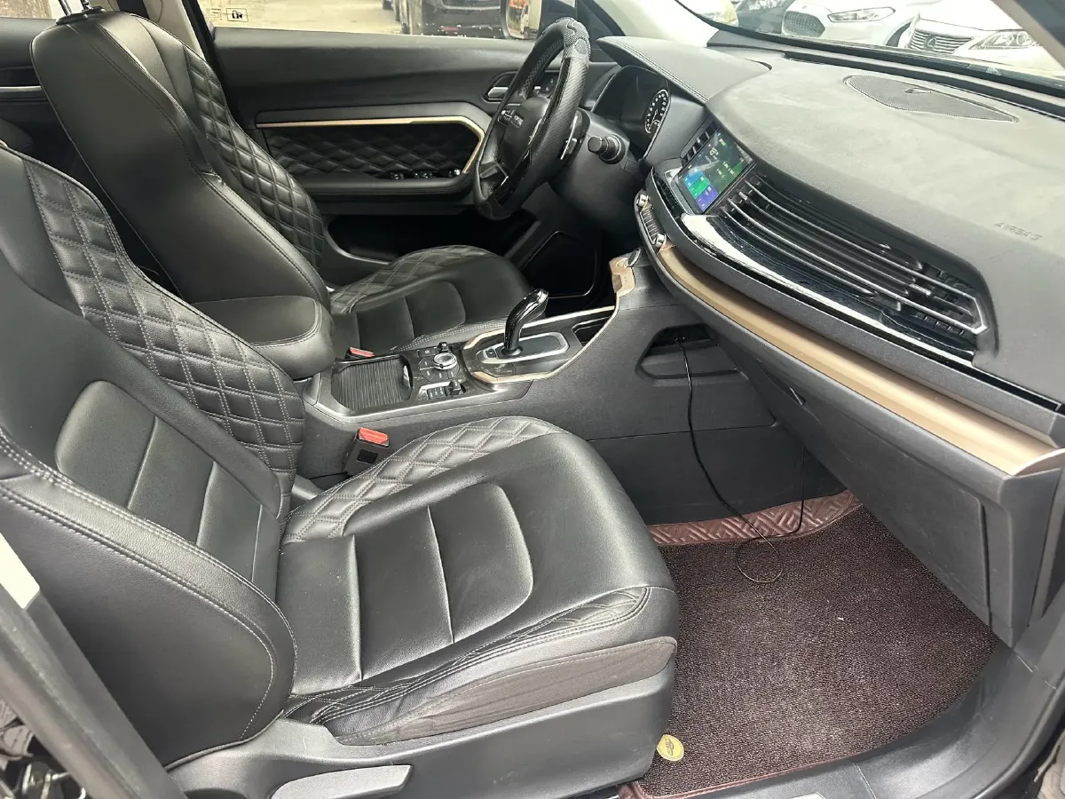 2020 Haval H6 1.5T 169HP L4 7DCT,autocango,china used car exporter,china ev exporter,chinese used car exporter,chinese used ev exporter