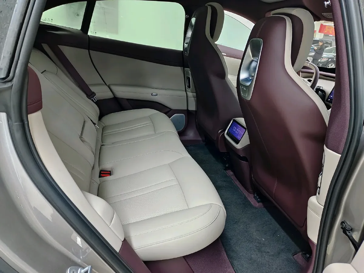 2025 MI YU7 BEV 96.3KWH,autocango,china used car exporter,china ev exporter,chinese used car exporter,chinese used ev exporter