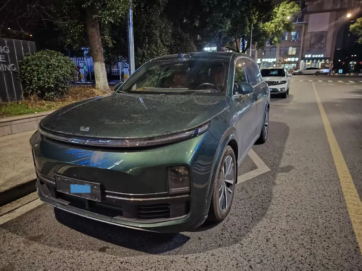 2023 Li L7 Range Extended 154HP REEV 40.9KWH,autocango,china used car exporter,china ev exporter,chinese used car exporter,chinese used ev exporter