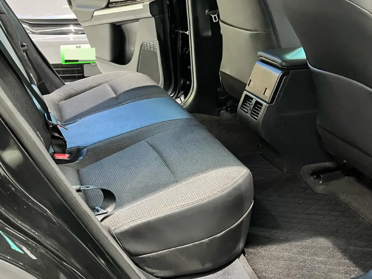 2022 Toyota bZ4X BEV 50.3KWH,autocango,china used car exporter,china ev exporter,chinese used car exporter,chinese used ev exporter