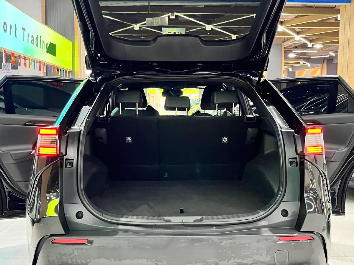 2022 Toyota bZ4X BEV 50.3KWH,autocango,china used car exporter,china ev exporter,chinese used car exporter,chinese used ev exporter