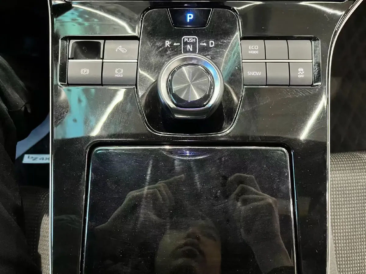 2022 Toyota bZ4X BEV 50.3KWH,autocango,china used car exporter,china ev exporter,chinese used car exporter,chinese used ev exporter