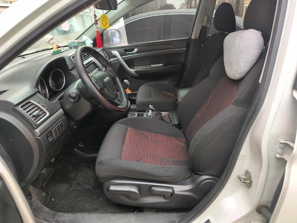 2018 Haval M6 1.5T 150HP L4 6MT,autocango,china used car exporter,china ev exporter,chinese used car exporter,chinese used ev exporter