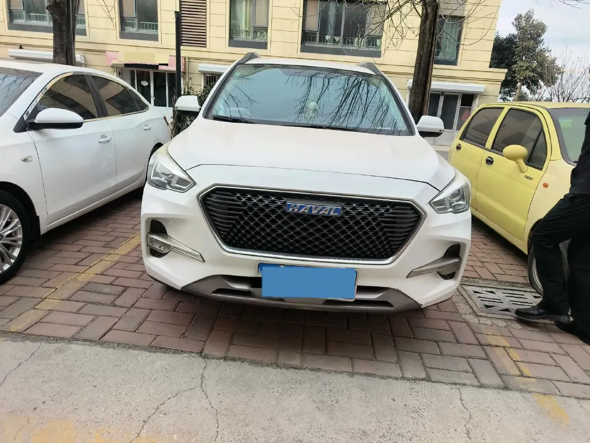 2018 Haval M6 1.5T 150HP L4 6MT,autocango,china used car exporter,china ev exporter,chinese used car exporter,chinese used ev exporter