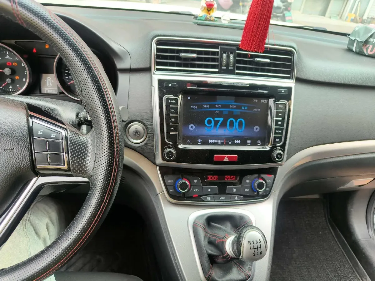 2018 Haval M6 1.5T 150HP L4 6MT,autocango,china used car exporter,china ev exporter,chinese used car exporter,chinese used ev exporter