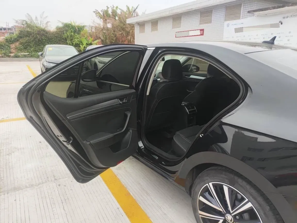 2024 Skoda Superb 1.4T 150HP L4 7DCT,autocango,china used car exporter,china ev exporter,chinese used car exporter,chinese used ev exporter