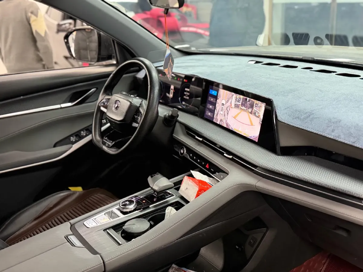 2022 ChangAn CS75 Plus 1.5T 188HP L4 8AT,autocango,china used car exporter,china ev exporter,chinese used car exporter,chinese used ev exporter