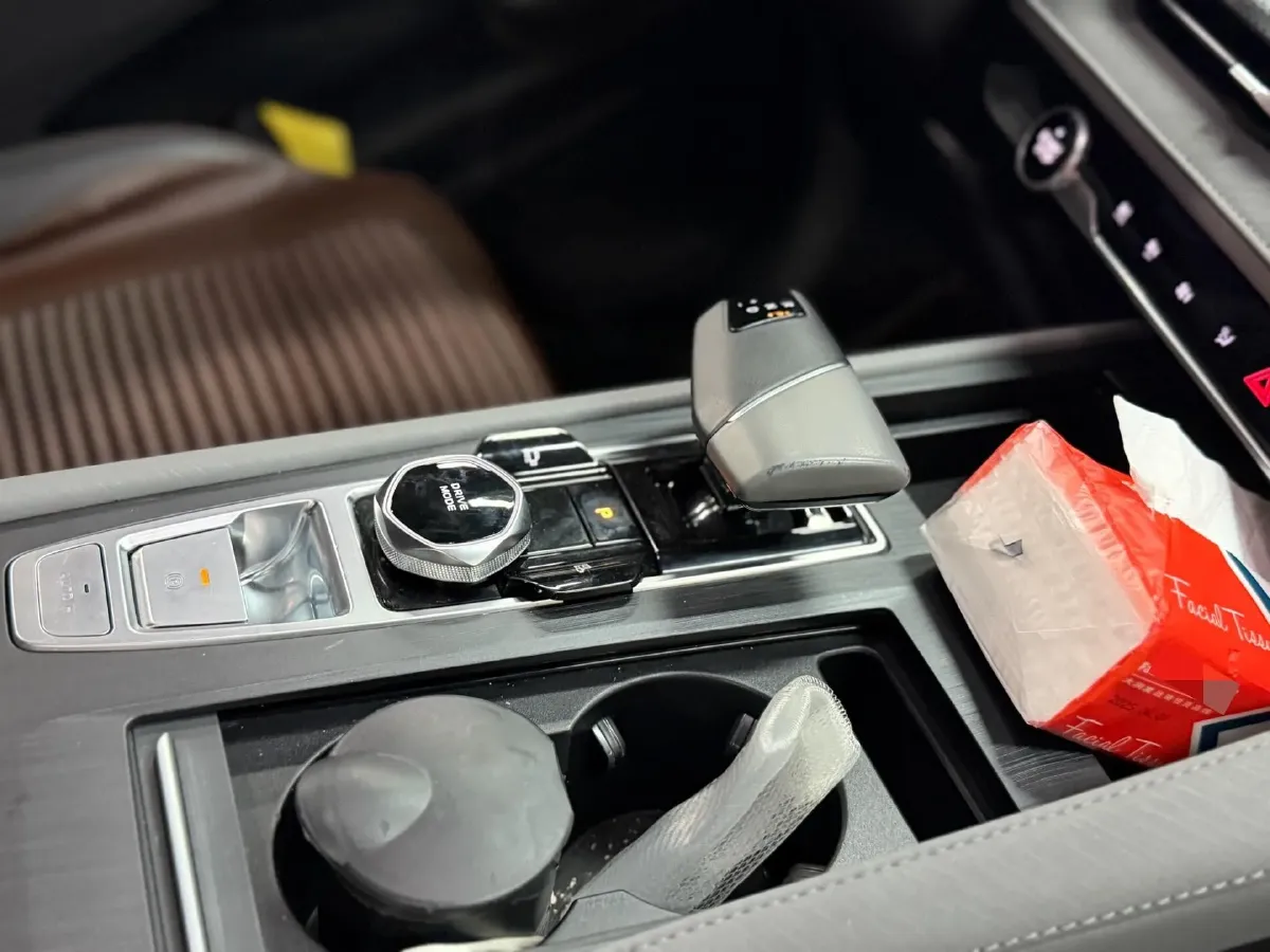 2022 ChangAn CS75 Plus 1.5T 188HP L4 8AT,autocango,china used car exporter,china ev exporter,chinese used car exporter,chinese used ev exporter