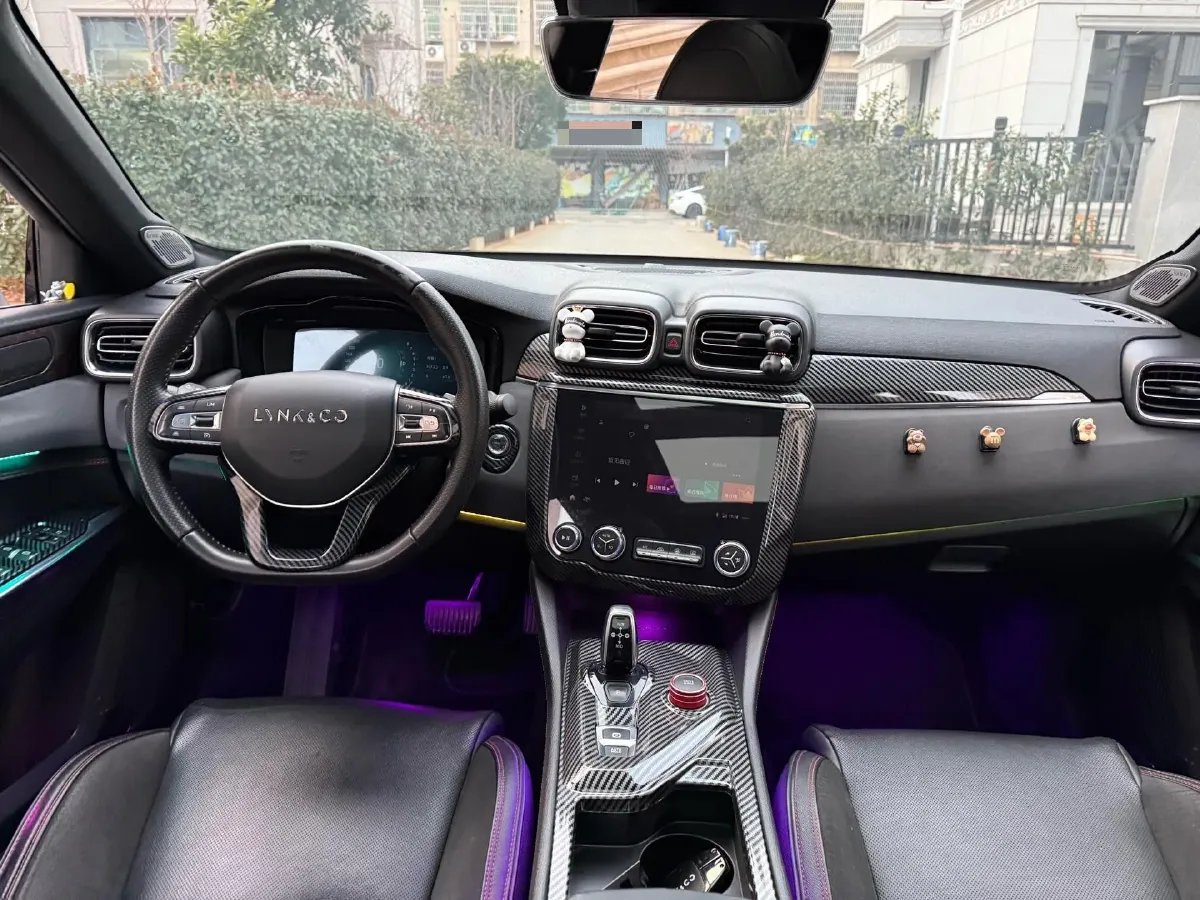 2018 Toyota C-HR 2.0L 171HP L4 CVT,autocango,china used car exporter,china ev exporter,chinese used car exporter,chinese used ev exporter