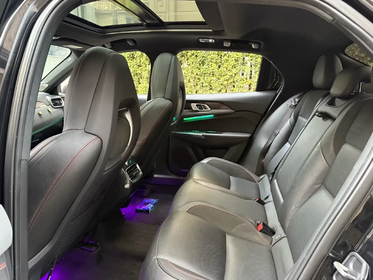 2018 Toyota C-HR 2.0L 171HP L4 CVT,autocango,china used car exporter,china ev exporter,chinese used car exporter,chinese used ev exporter