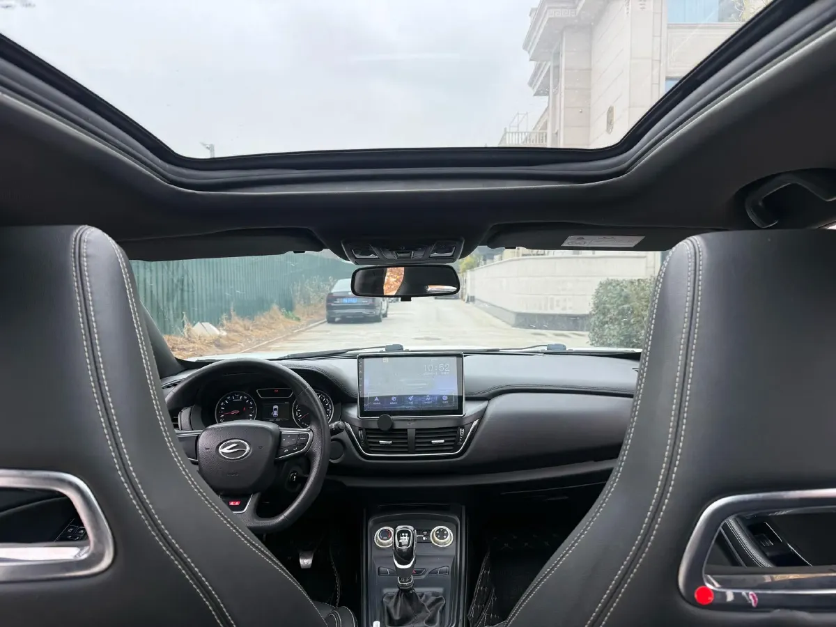 2018 Landwind XiaoYao 1.5T 150HP L4 5MT,autocango,china used car exporter,china ev exporter,chinese used car exporter,chinese used ev exporter