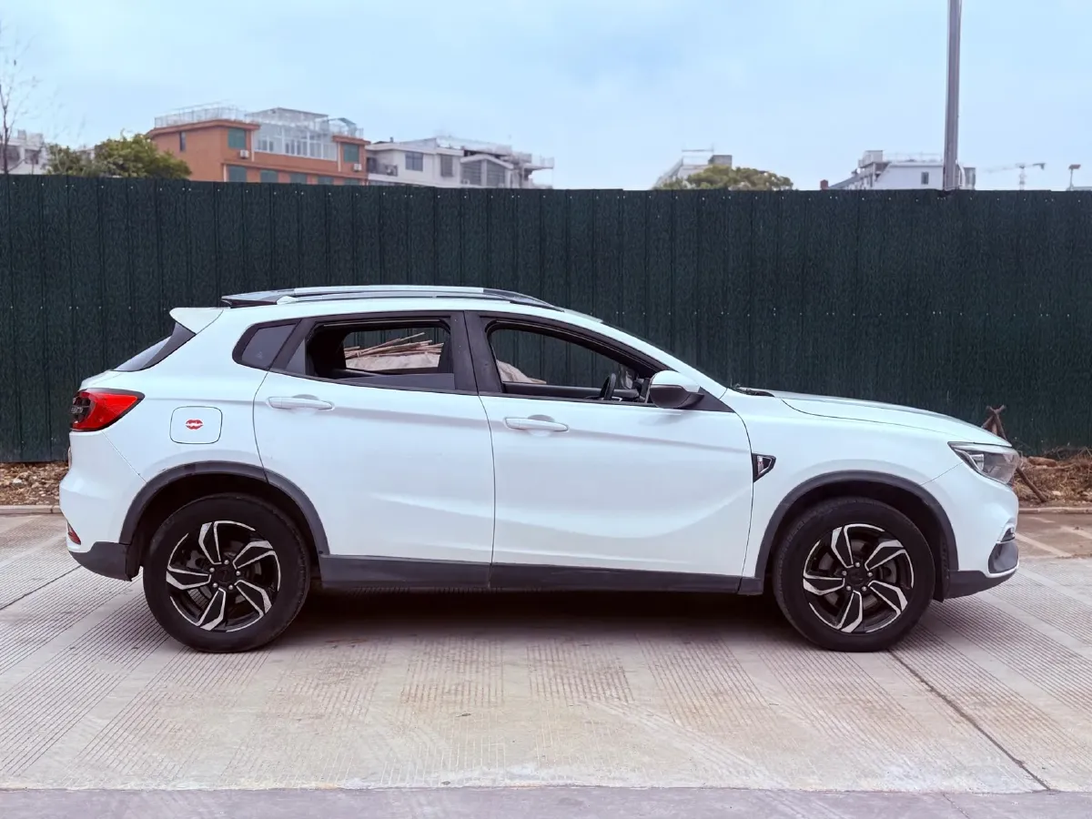 2018 Landwind XiaoYao 1.5T 150HP L4 5MT,autocango,china used car exporter,china ev exporter,chinese used car exporter,chinese used ev exporter