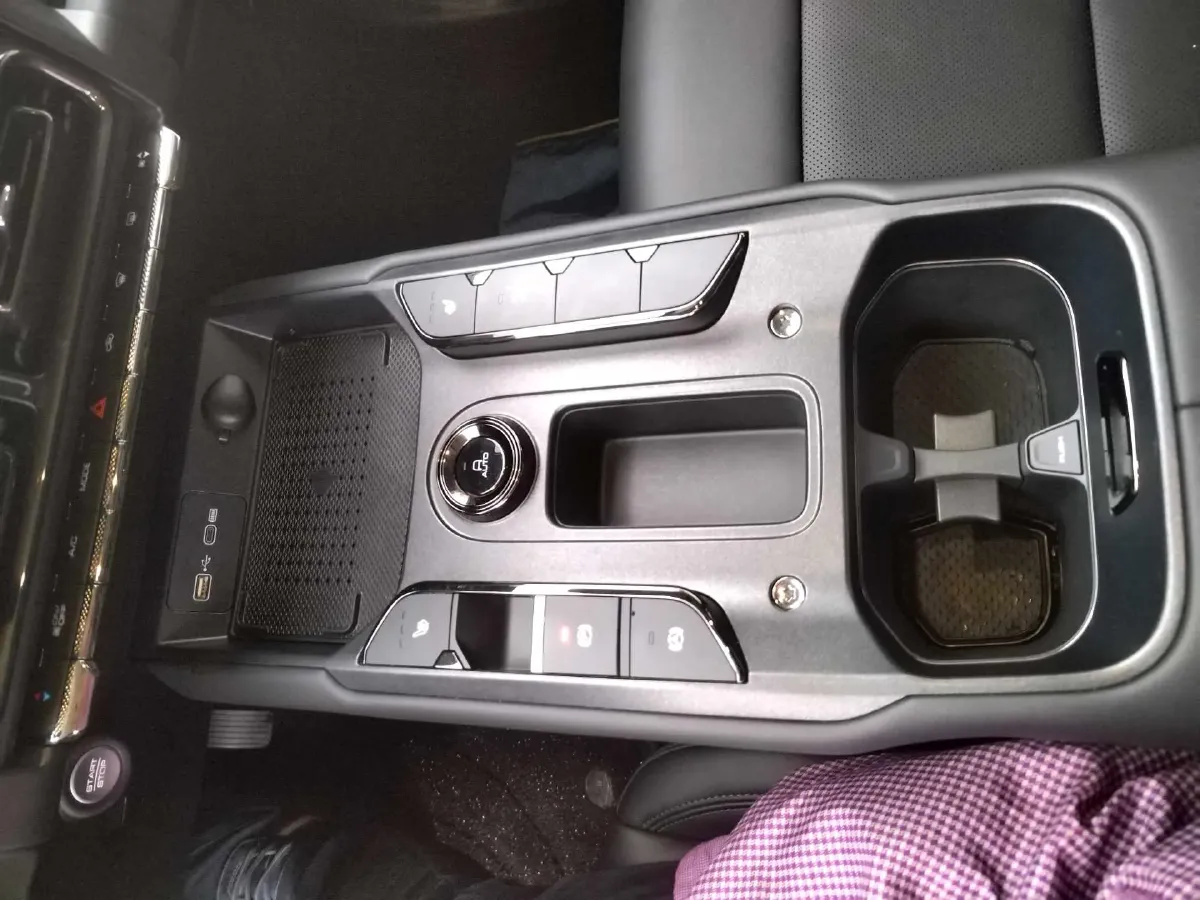 2025 Haval Raptor 2.0T 238HP L4 9DCT,autocango,china used car exporter,china ev exporter,chinese used car exporter,chinese used ev exporter