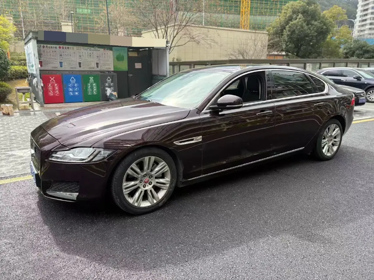 2018 Jaguar XF 2.0T 250HP L4 8AT
