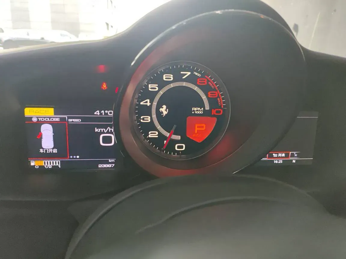 2015 Ferrari 488 3.9T 670HP V8 7DCT,autocango,china used car exporter,china ev exporter,chinese used car exporter,chinese used ev exporter