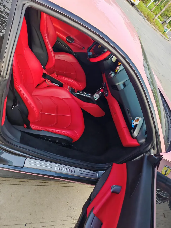 2015 Ferrari 488 3.9T 670HP V8 7DCT,autocango,china used car exporter,china ev exporter,chinese used car exporter,chinese used ev exporter