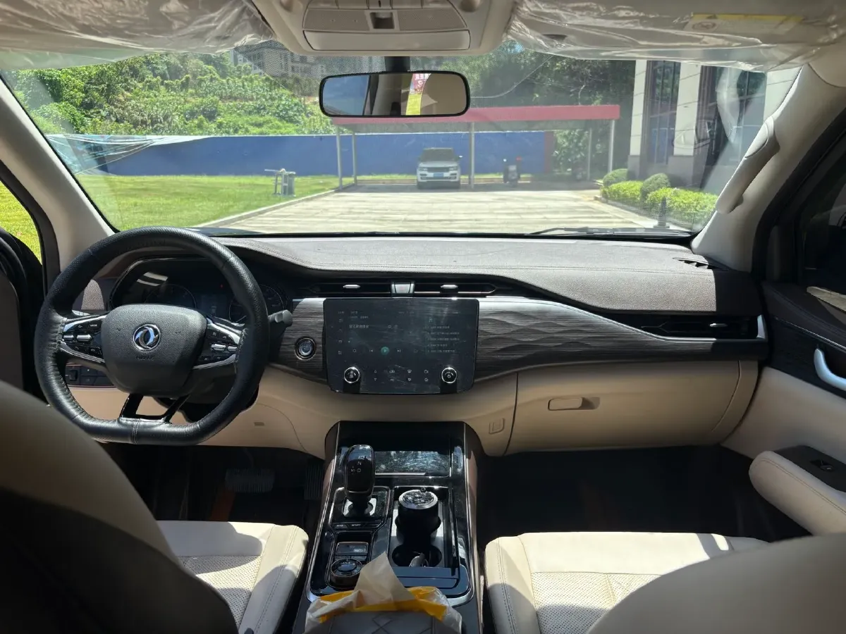 2023 Dongfeng RuiQi 7 2.3T 166HP L4 8AT,autocango,china used car exporter,china ev exporter,chinese used car exporter,chinese used ev exporter