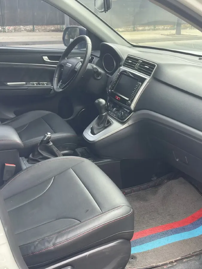 2019 Haval M6 1.5T 150HP L4 7DCT,autocango,china used car exporter,china ev exporter,chinese used car exporter,chinese used ev exporter