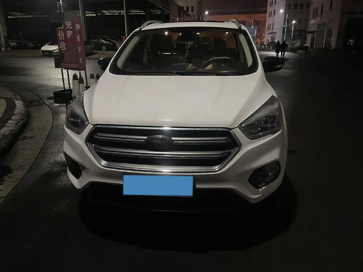 2019 Ford Kuga 1.5T 182HP L4 6AT,autocango,china used car exporter,china ev exporter,chinese used car exporter,chinese used ev exporter