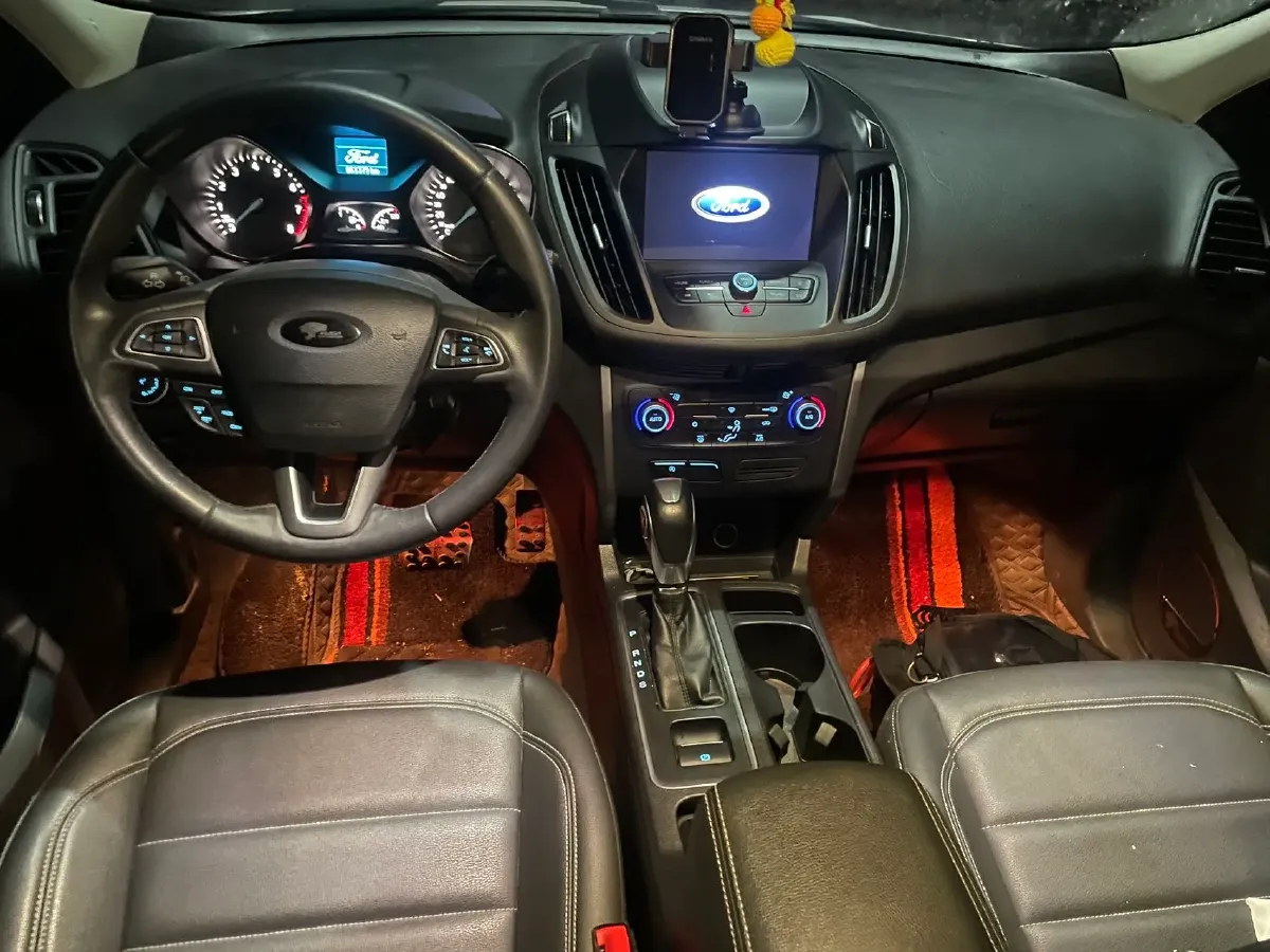 2019 Ford Kuga 1.5T 182HP L4 6AT,autocango,china used car exporter,china ev exporter,chinese used car exporter,chinese used ev exporter