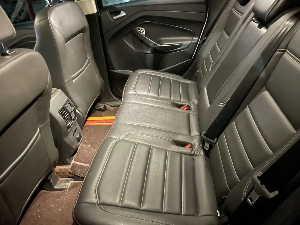 2019 Ford Kuga 1.5T 182HP L4 6AT,autocango,china used car exporter,china ev exporter,chinese used car exporter,chinese used ev exporter