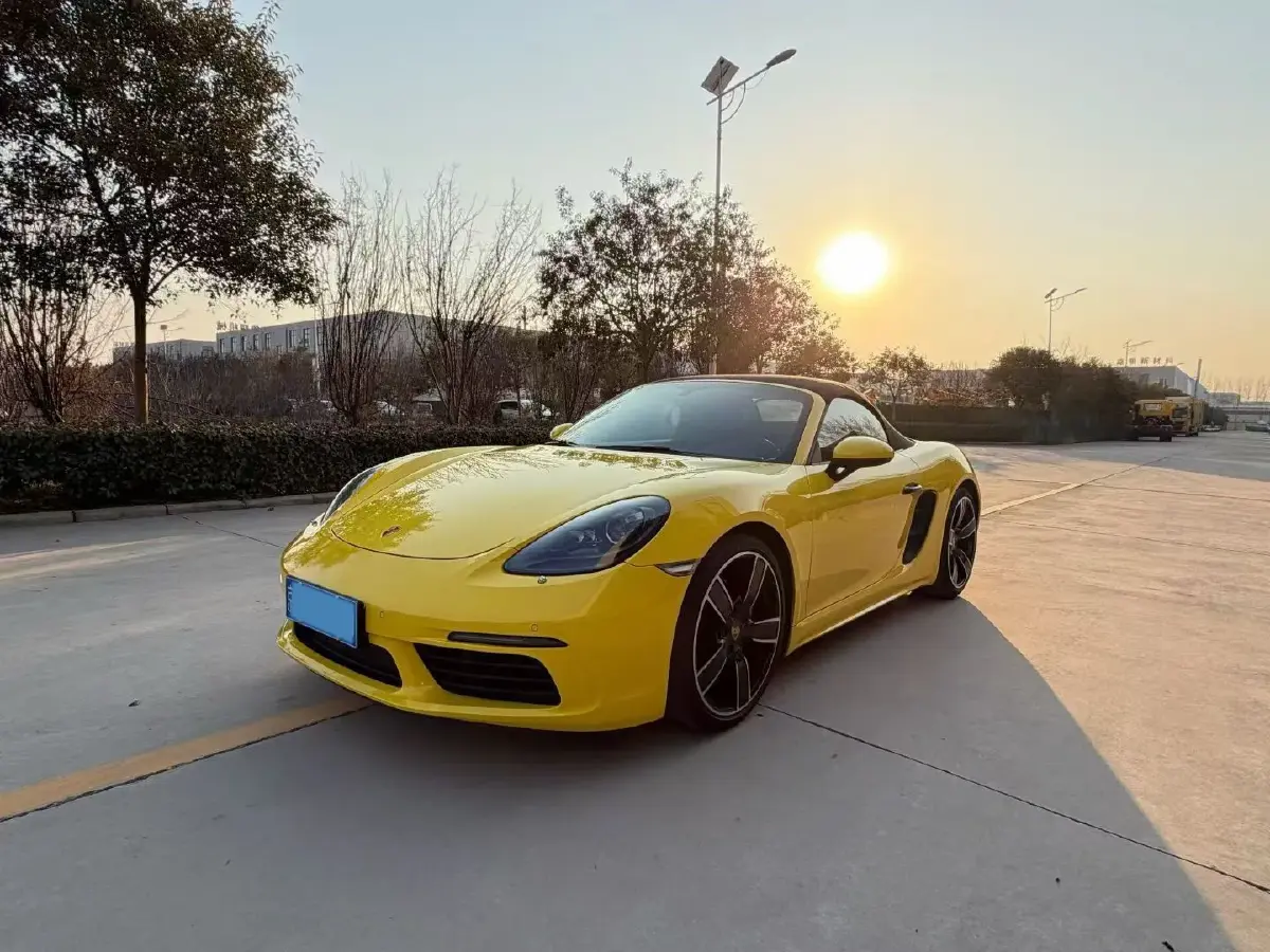 2020 Porsche 718 2.0T 250HP H4 7DCT