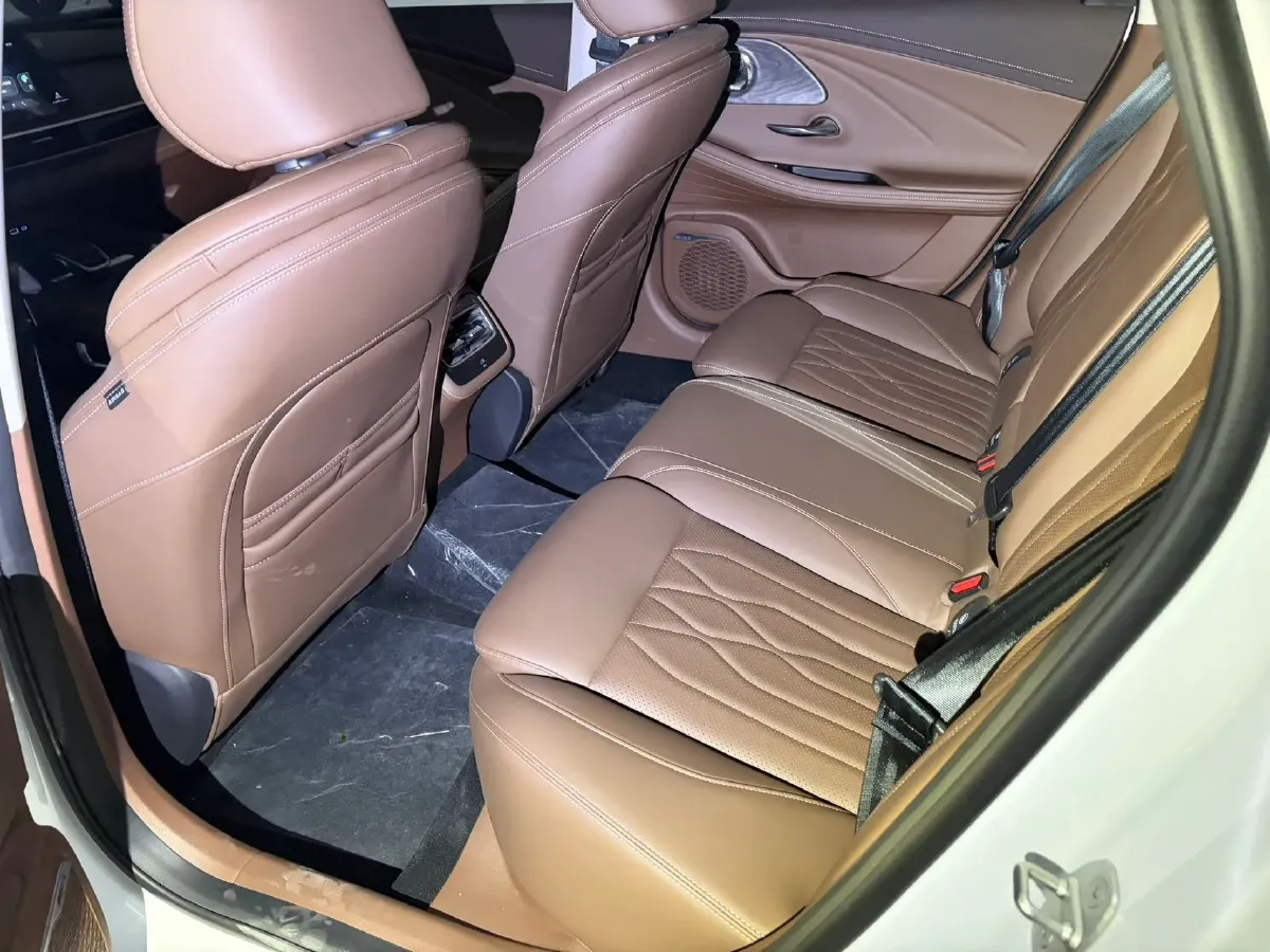 2025 Chery Arrizo 8 2.0T 254HP L4 7DCT,autocango,china used car exporter,china ev exporter,chinese used car exporter,chinese used ev exporter