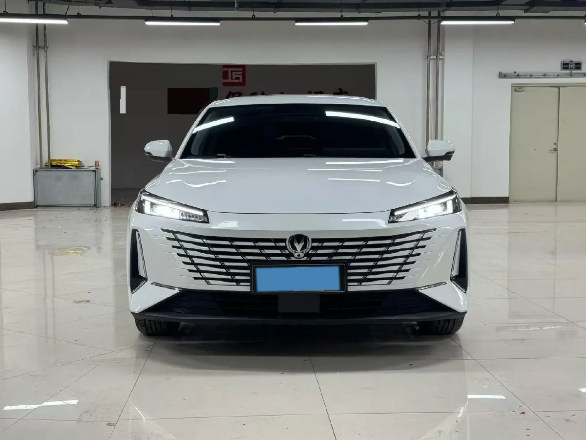 2024 ChangAn Eado 1.5T 170HP L4 7DCT,autocango,china used car exporter,china ev exporter,chinese used car exporter,chinese used ev exporter