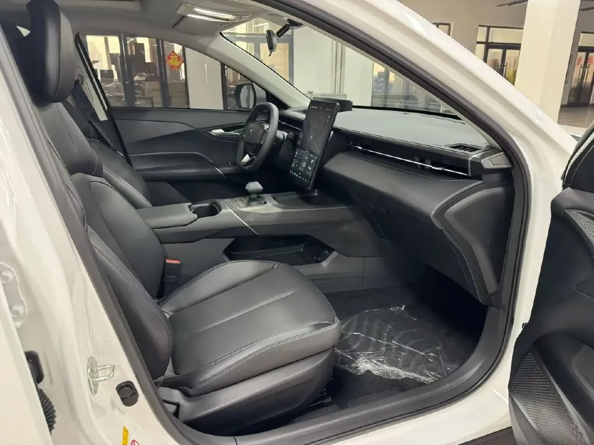 2024 ChangAn Eado 1.5T 170HP L4 7DCT,autocango,china used car exporter,china ev exporter,chinese used car exporter,chinese used ev exporter