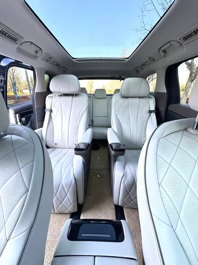 2022 Mercedes-Benz GLC Class 2.0T 197HP L4 9AT,autocango,china used car exporter,china ev exporter,chinese used car exporter,chinese used ev exporter