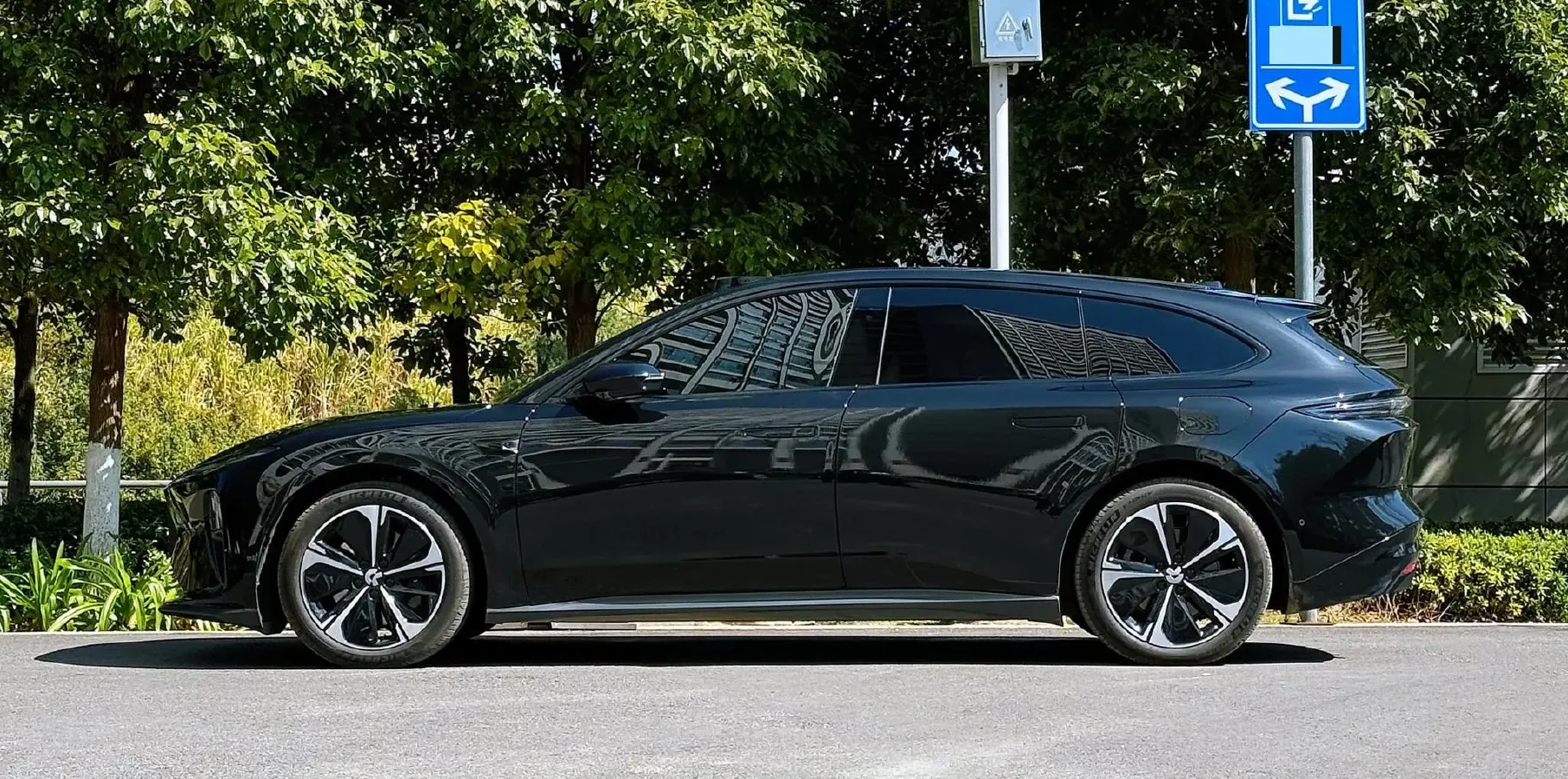 2024 NIO ET5T BEV 75KWH,autocango,china used car exporter,china ev exporter,chinese used car exporter,chinese used ev exporter