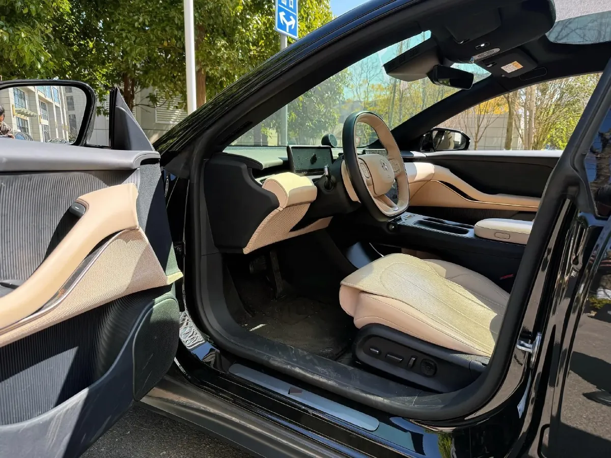 2024 NIO ET5T BEV 75KWH,autocango,china used car exporter,china ev exporter,chinese used car exporter,chinese used ev exporter