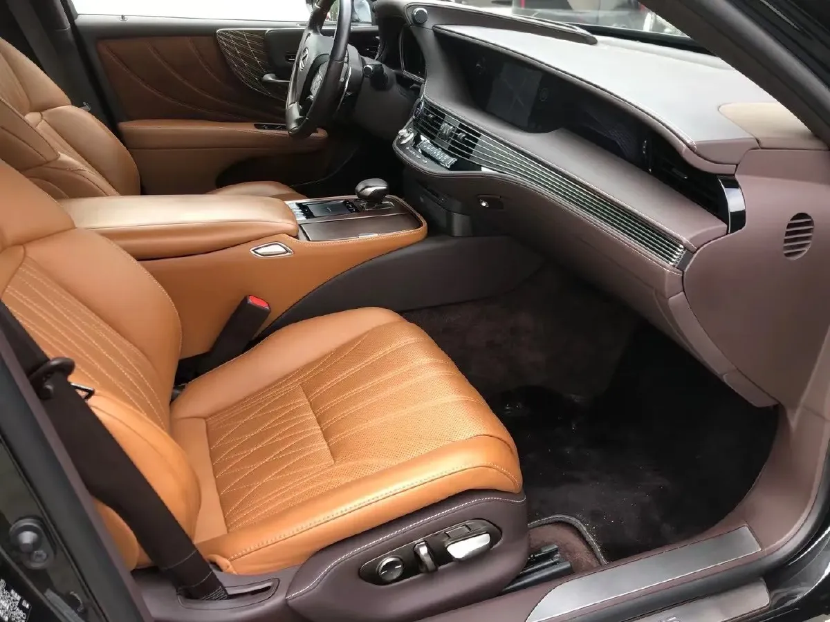 2018 Lexus LS 3.5L 299HP V6 E-CVT Hybrid,autocango,china used car exporter,china ev exporter,chinese used car exporter,chinese used ev exporter