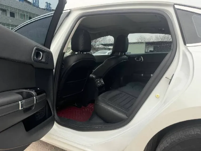 2019 Citroen C6 1.6T 170HP L4 6AT,autocango,china used car exporter,china ev exporter,chinese used car exporter,chinese used ev exporter