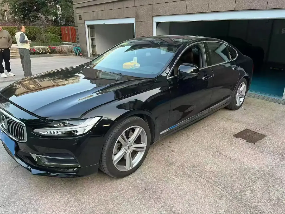 2019 Infiniti Q70 2.0T 211HP L4 7AT