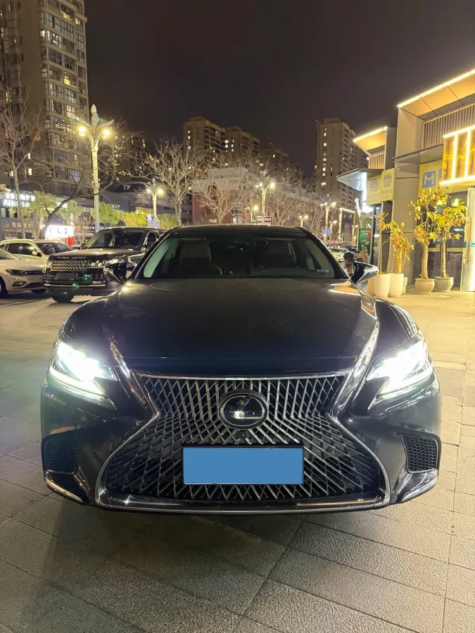 2020 Lexus LS 3.5L 299HP V6 E-CVT Hybrid,autocango,china used car exporter,china ev exporter,chinese used car exporter,chinese used ev exporter