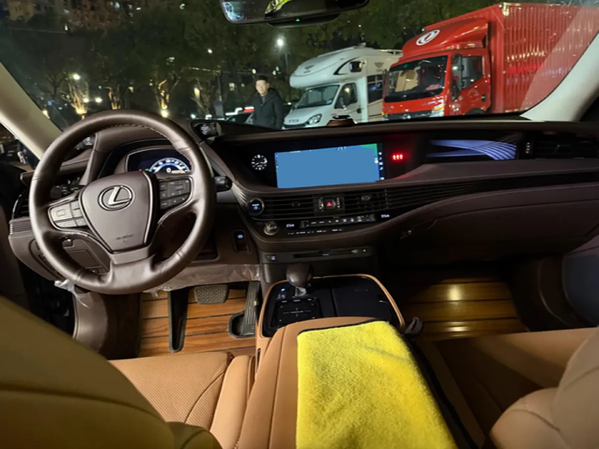 2020 Lexus LS 3.5L 299HP V6 E-CVT Hybrid,autocango,china used car exporter,china ev exporter,chinese used car exporter,chinese used ev exporter