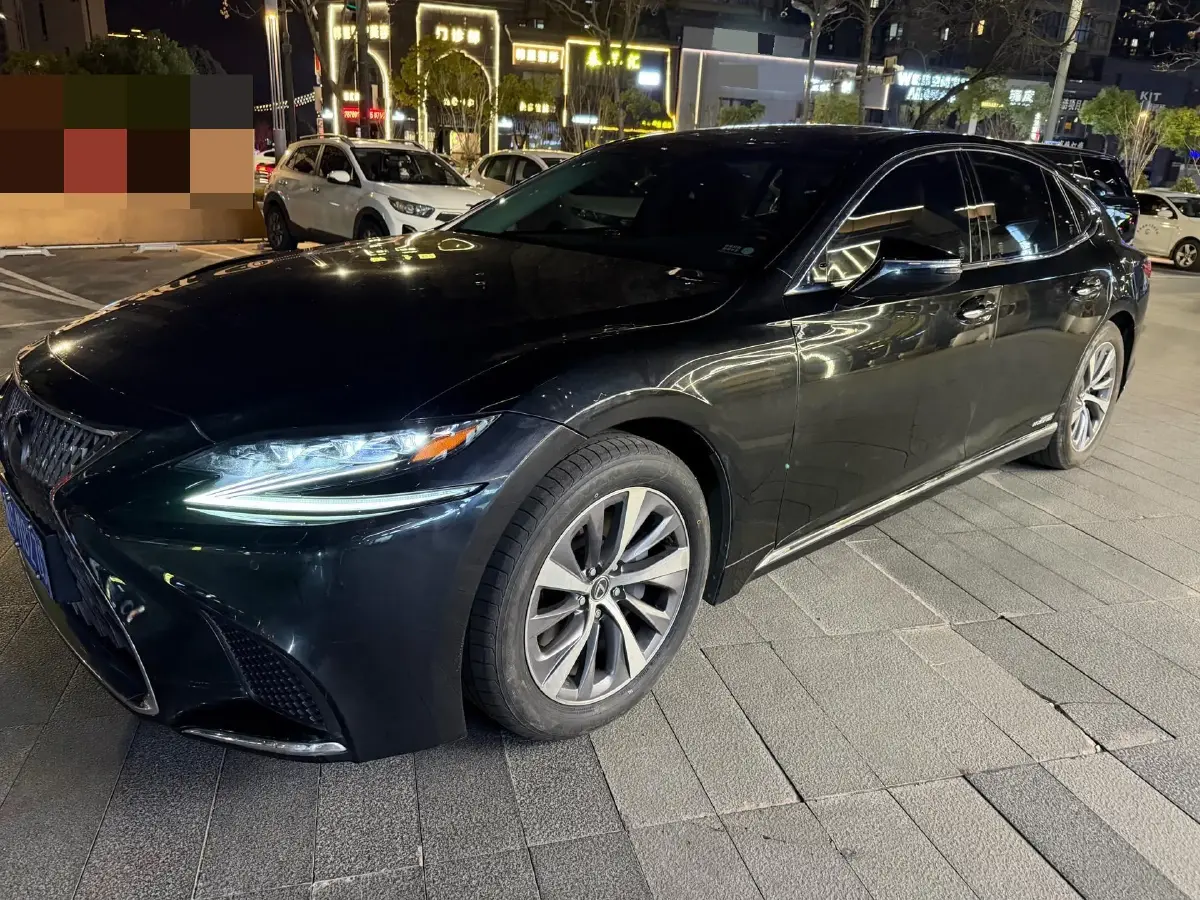 2020 Lexus LS 3.5L 299HP V6 E-CVT Hybrid
