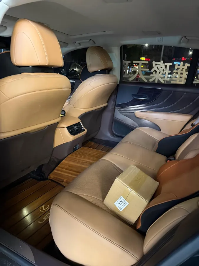 2020 Lexus LS 3.5L 299HP V6 E-CVT Hybrid,autocango,china used car exporter,china ev exporter,chinese used car exporter,chinese used ev exporter