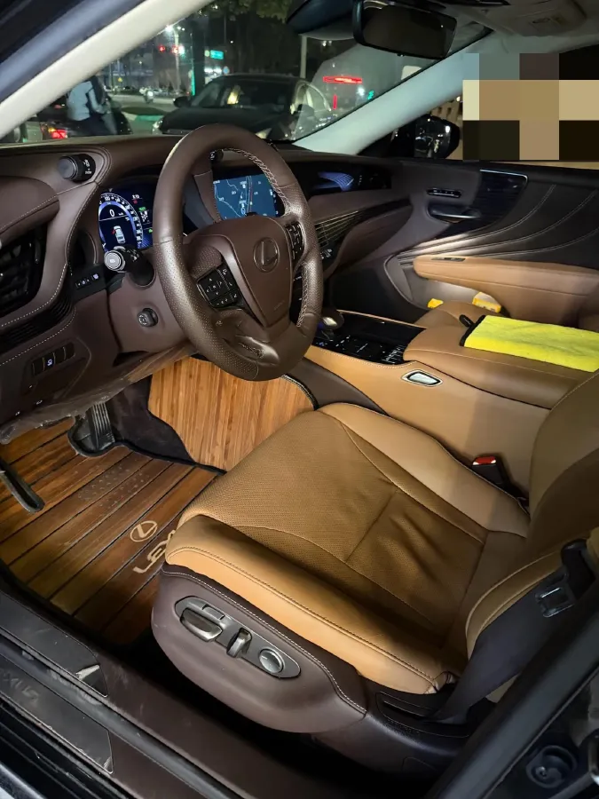 2020 Lexus LS 3.5L 299HP V6 E-CVT Hybrid,autocango,china used car exporter,china ev exporter,chinese used car exporter,chinese used ev exporter