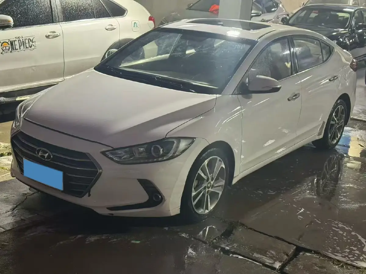 2016 Hyundai Elantra 1.6L 130HP L4 6AT