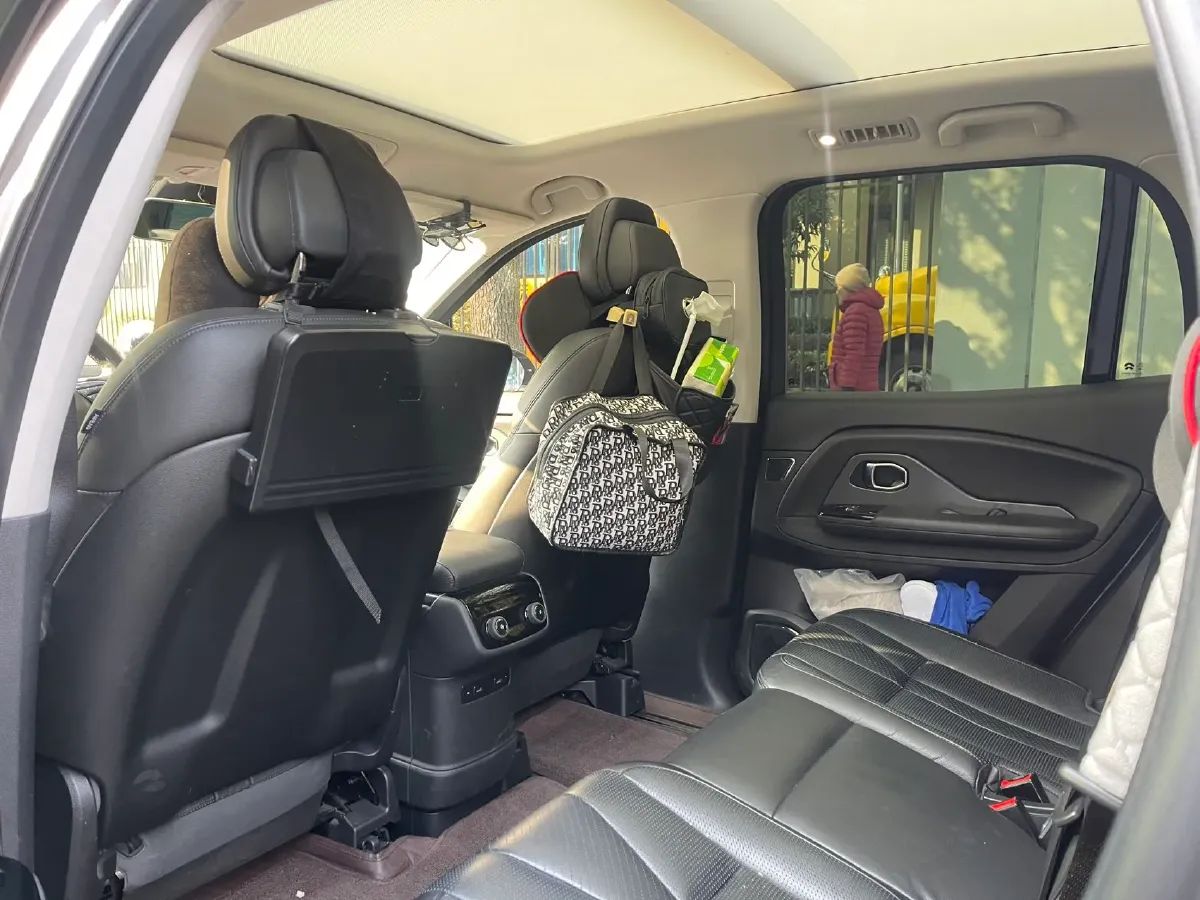 2018 NIO ES8 BEV 70KWH,autocango,china used car exporter,china ev exporter,chinese used car exporter,chinese used ev exporter