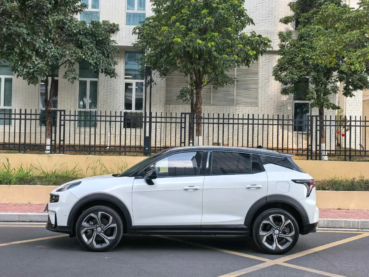 2023 LYNK&CO 06 1.5T 181HP L4 7DCT,autocango,china used car exporter,china ev exporter,chinese used car exporter,chinese used ev exporter