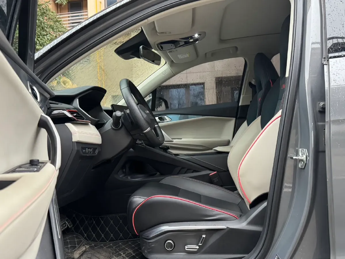 2023 LYNK&CO 06 1.5T 181HP L4 7DCT,autocango,china used car exporter,china ev exporter,chinese used car exporter,chinese used ev exporter