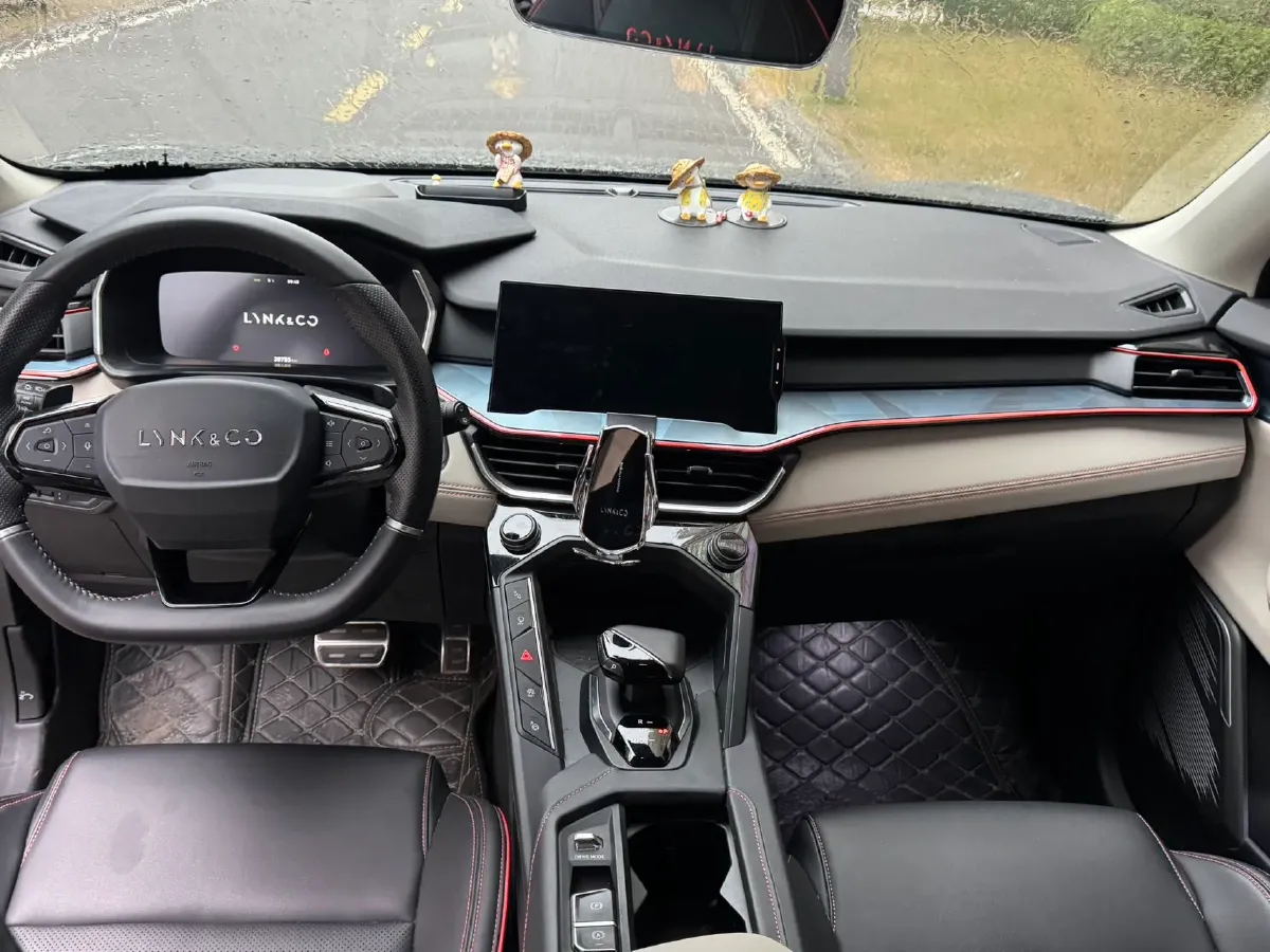 2023 LYNK&CO 06 1.5T 181HP L4 7DCT,autocango,china used car exporter,china ev exporter,chinese used car exporter,chinese used ev exporter